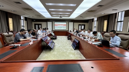 舟山市普陀區區長徐煒波調研學校微納衛星智能研究院 推動產學研深度融合，服務區域創新發展